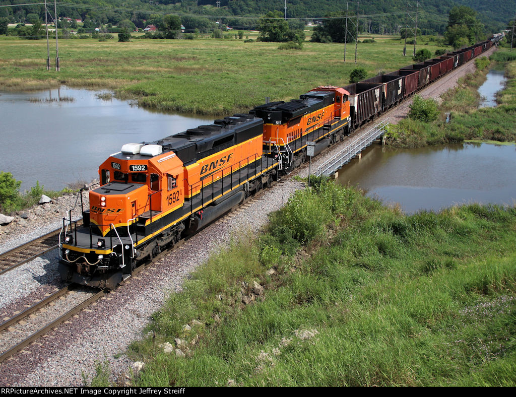 BNSF 1592